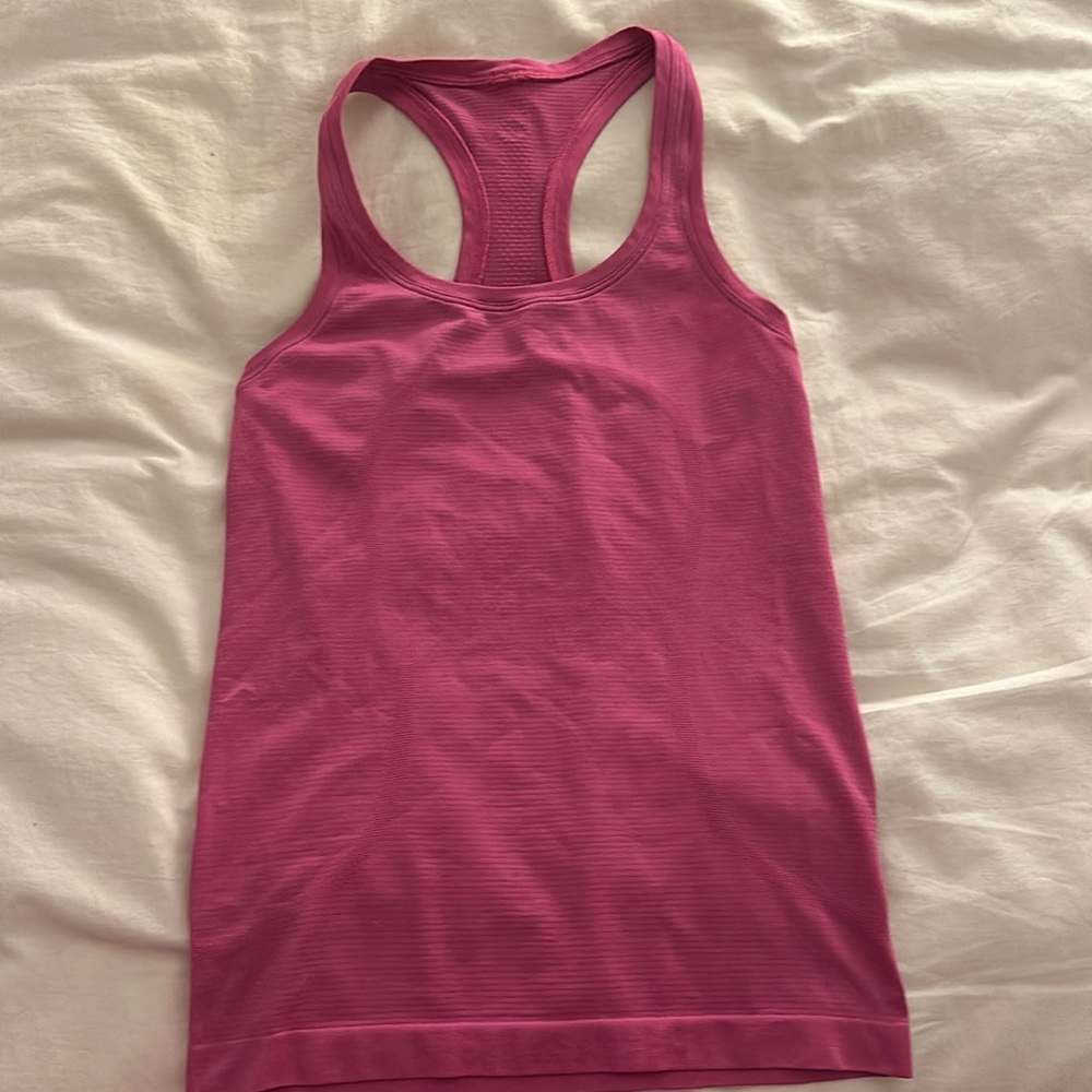 Pink lulu top, size 6, lathe if wear, worn a couple times